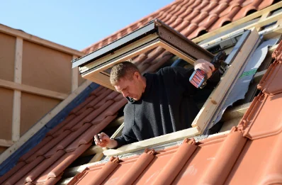 Pose de fenêtres de toit Velux à Pontoux